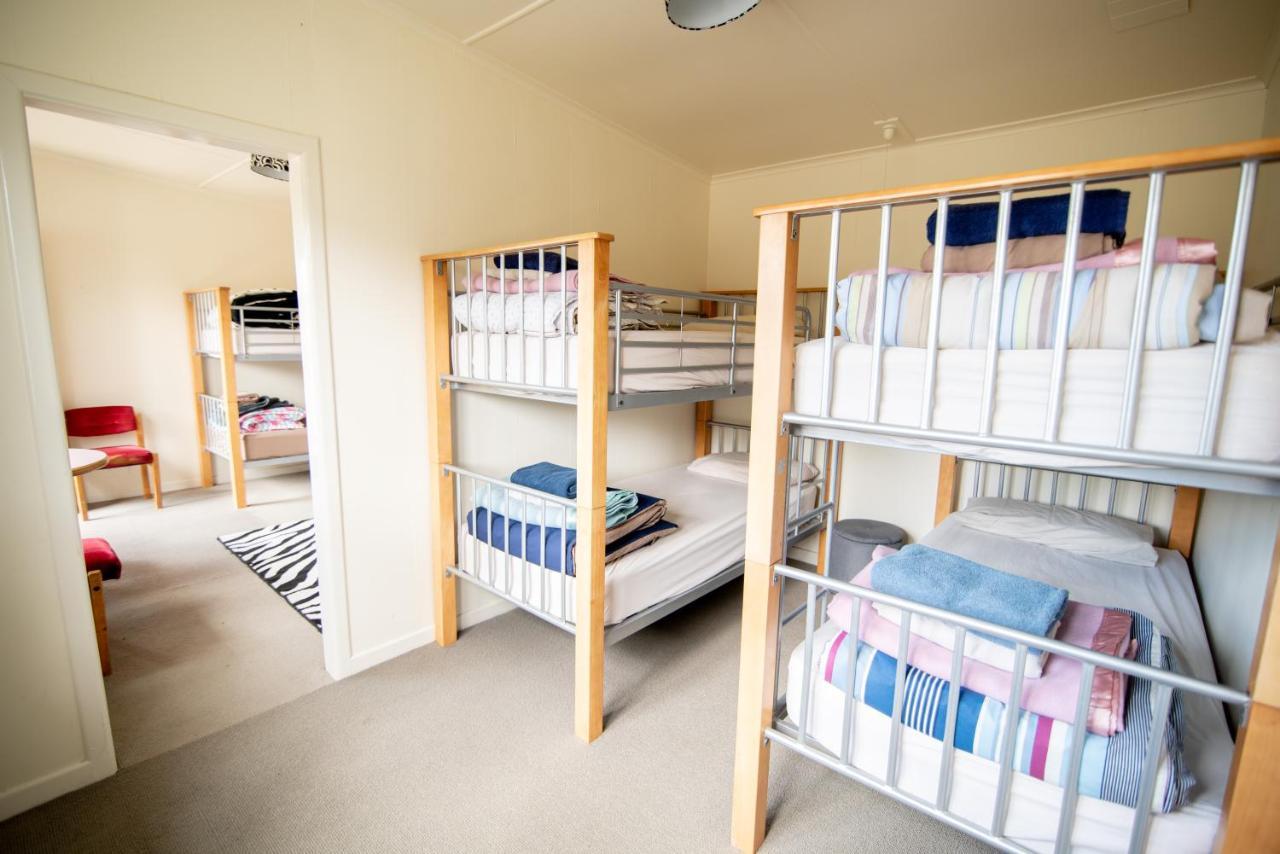 Beach Road Holiday Park Otatara ภายนอก รูปภาพ