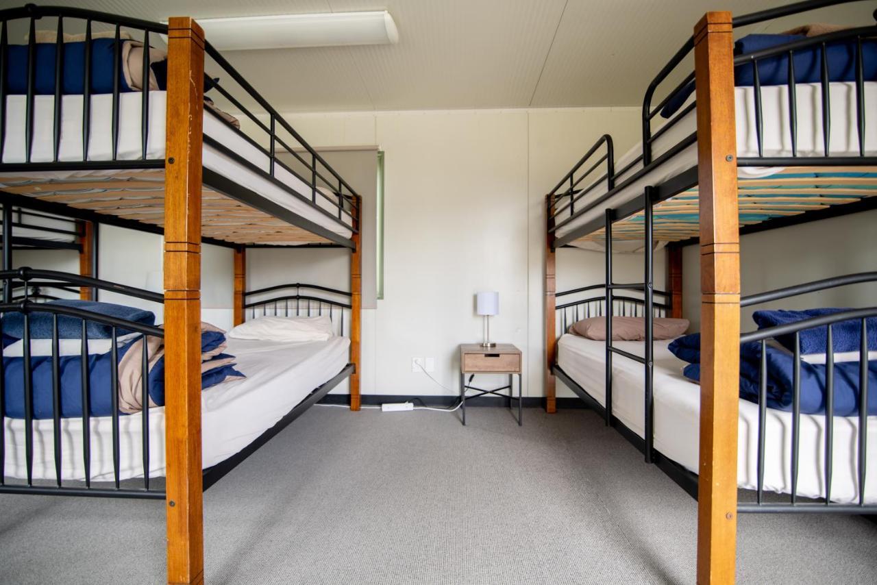 Beach Road Holiday Park Otatara ภายนอก รูปภาพ