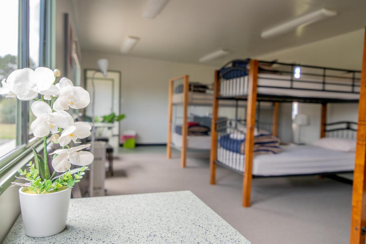 Beach Road Holiday Park Otatara ภายนอก รูปภาพ