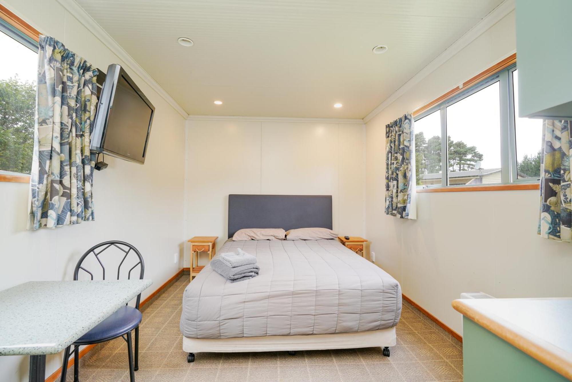 Beach Road Holiday Park Otatara ภายนอก รูปภาพ