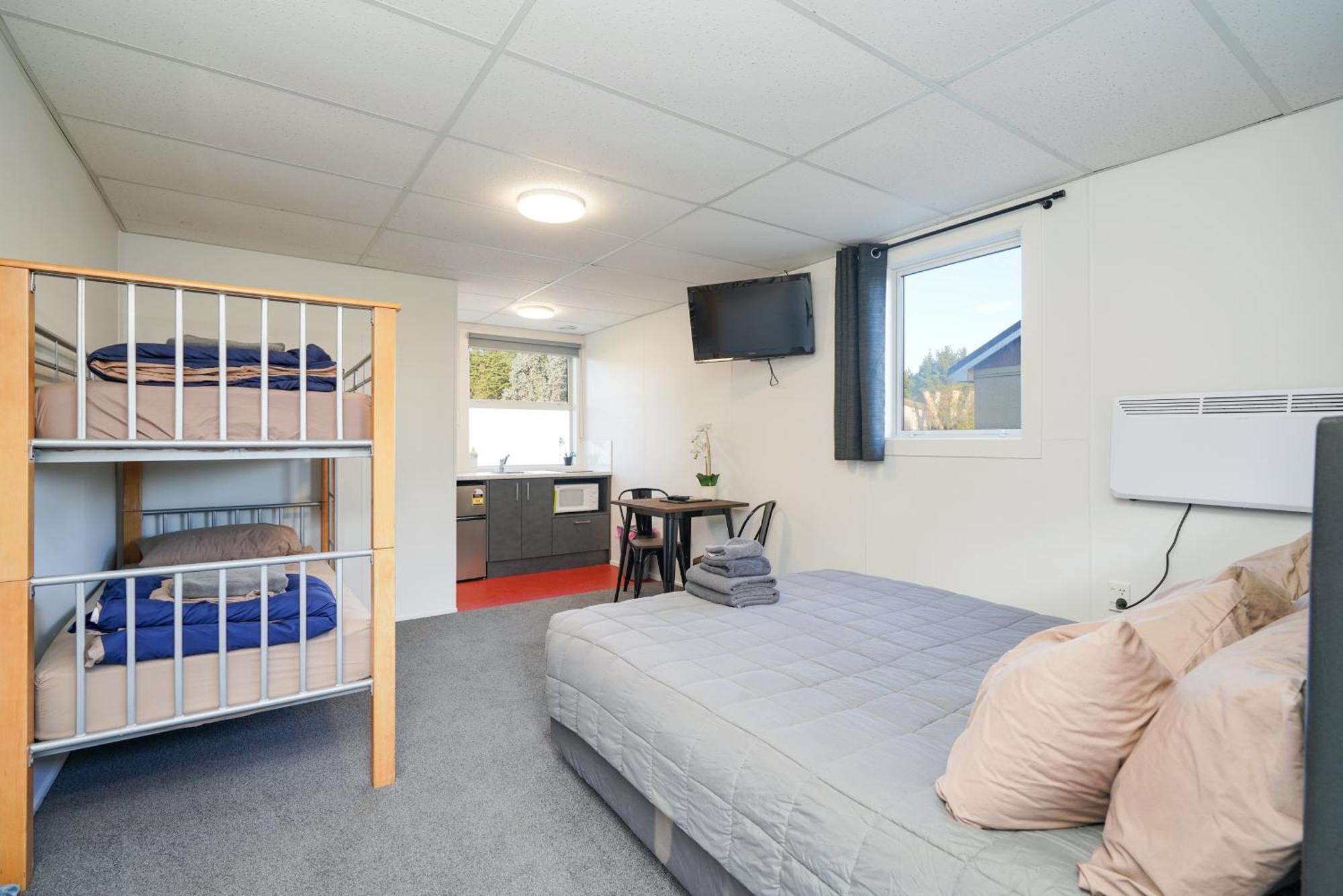 Beach Road Holiday Park Otatara ภายนอก รูปภาพ