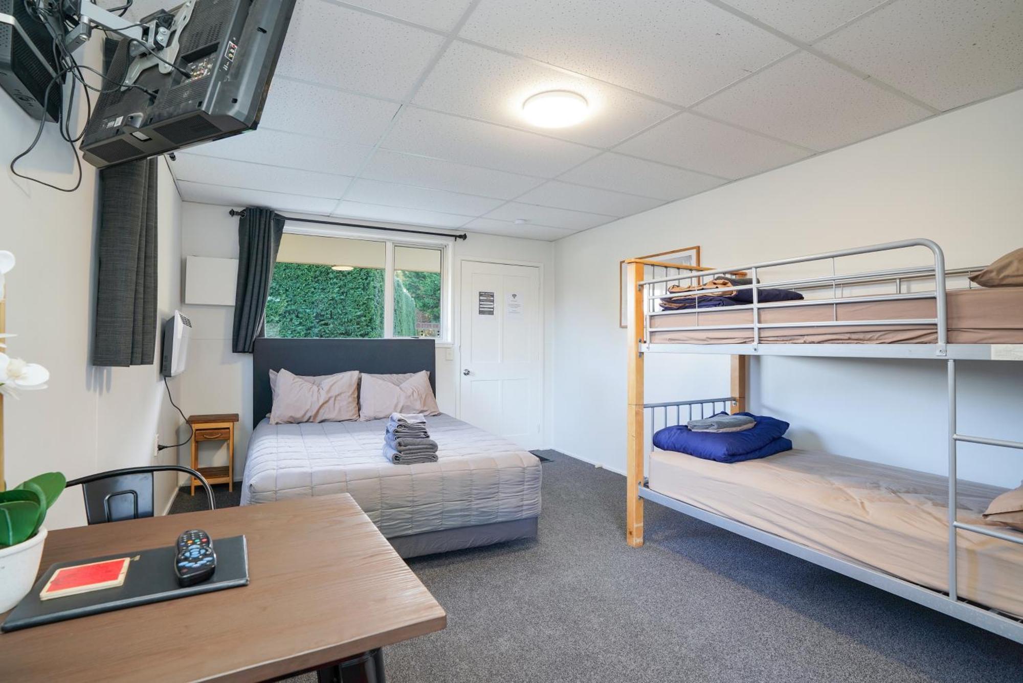 Beach Road Holiday Park Otatara ภายนอก รูปภาพ