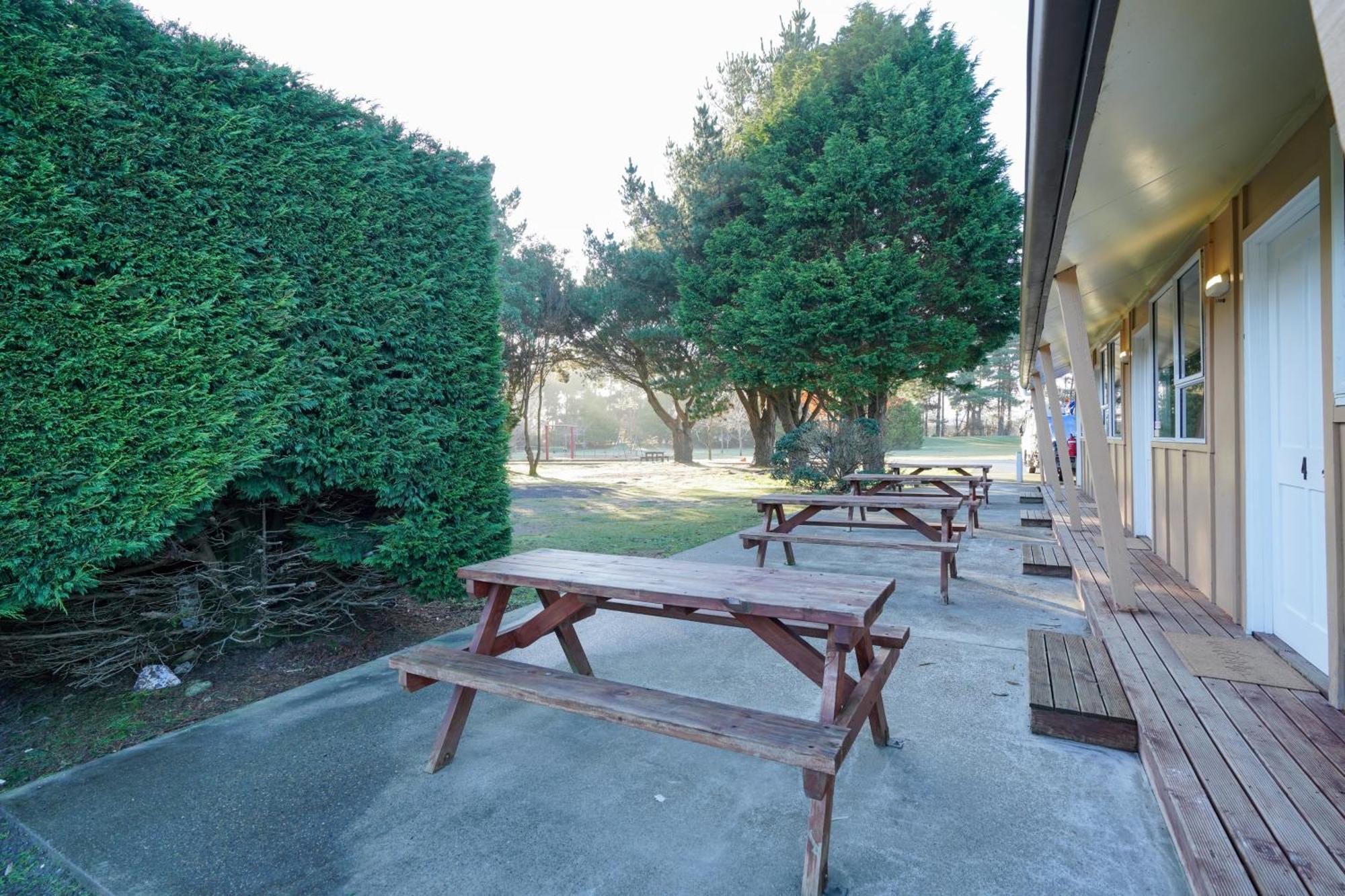Beach Road Holiday Park Otatara ภายนอก รูปภาพ